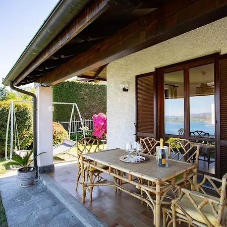 Stresa Nearby Panoramic Maggiore View Belgirate